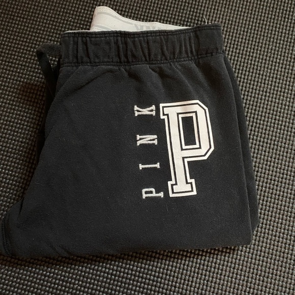 Victoria Secret Pink logo Joggers in black. - Picture 2 of 5